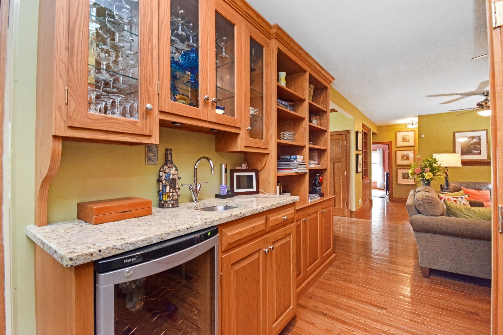 9030 Hardesty Run, Bloomington, IL 61705