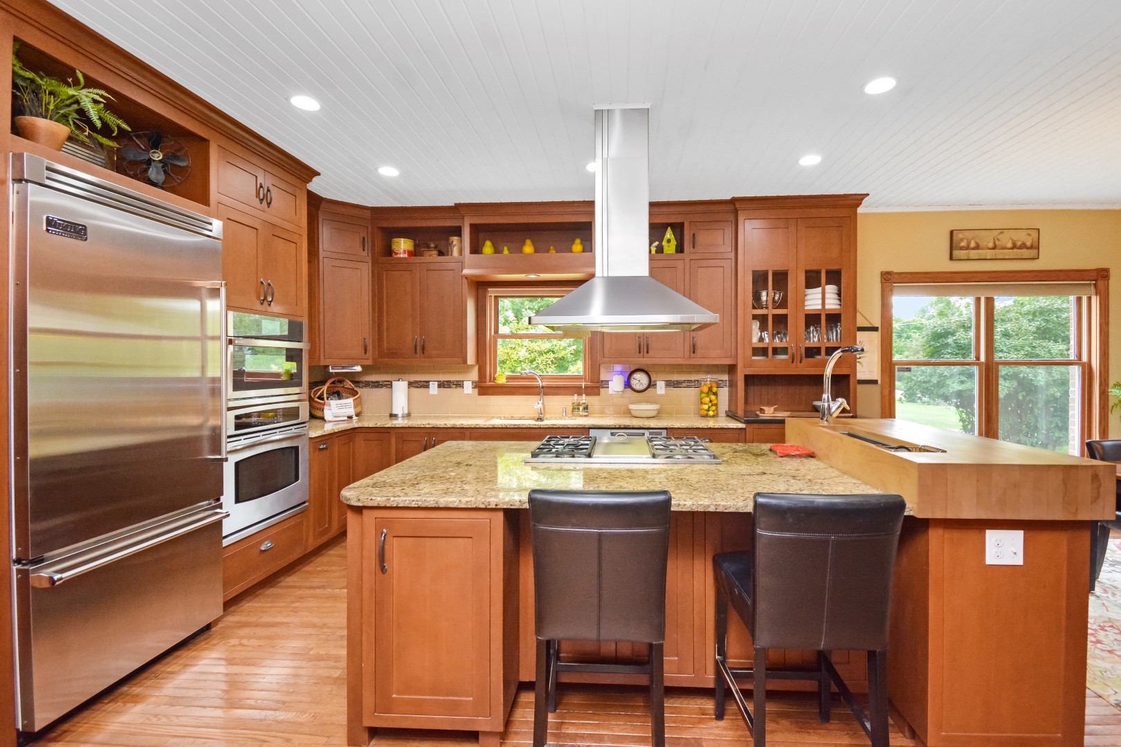 9030 Hardesty Run, Bloomington, IL 61705