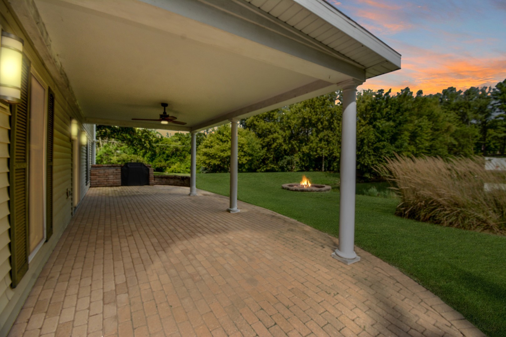 9030 Hardesty Run, Bloomington, IL 61705