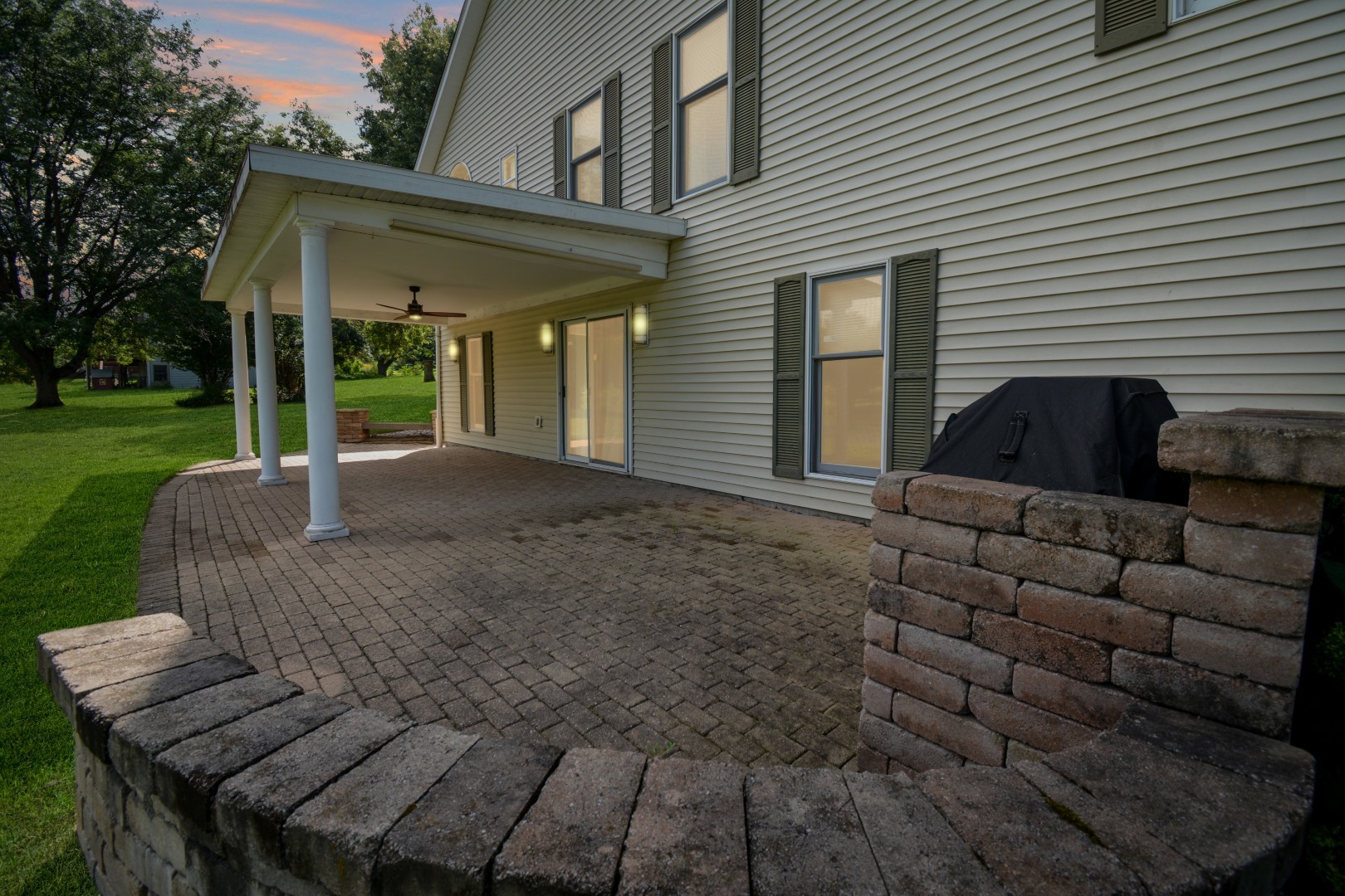 9030 Hardesty Run, Bloomington, IL 61705