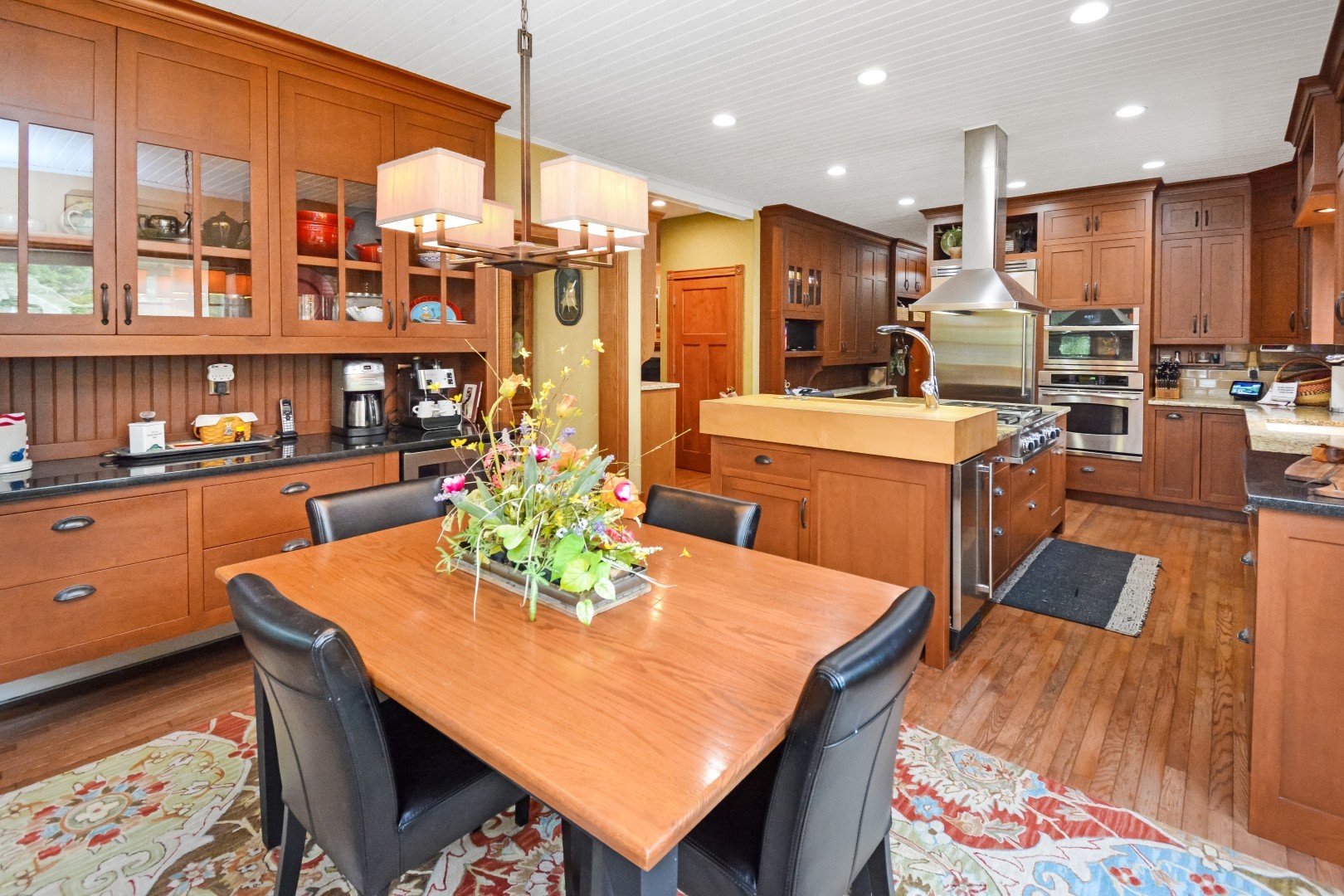 9030 Hardesty Run, Bloomington, IL 61705