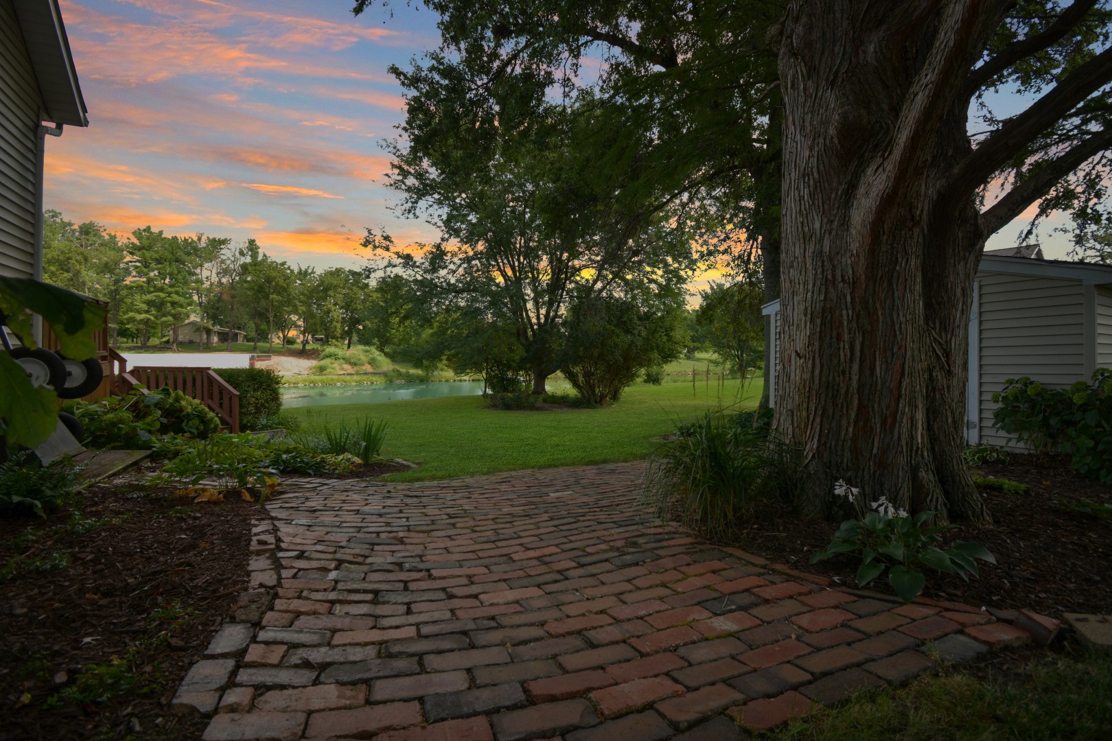 9030 Hardesty Run, Bloomington, IL 61705