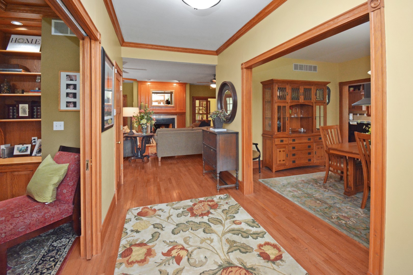 9030 Hardesty Run, Bloomington, IL 61705