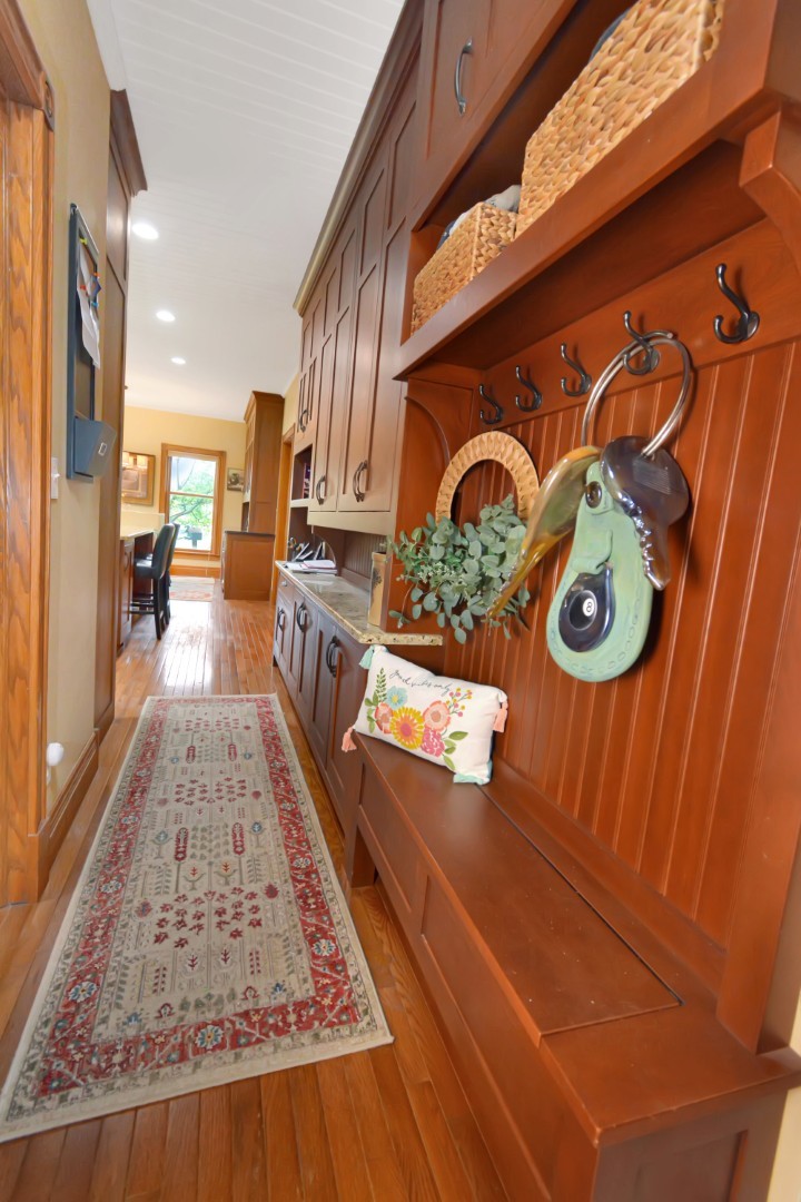 9030 Hardesty Run, Bloomington, IL 61705