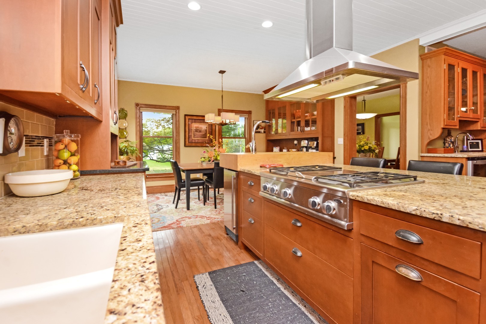 9030 Hardesty Run, Bloomington, IL 61705