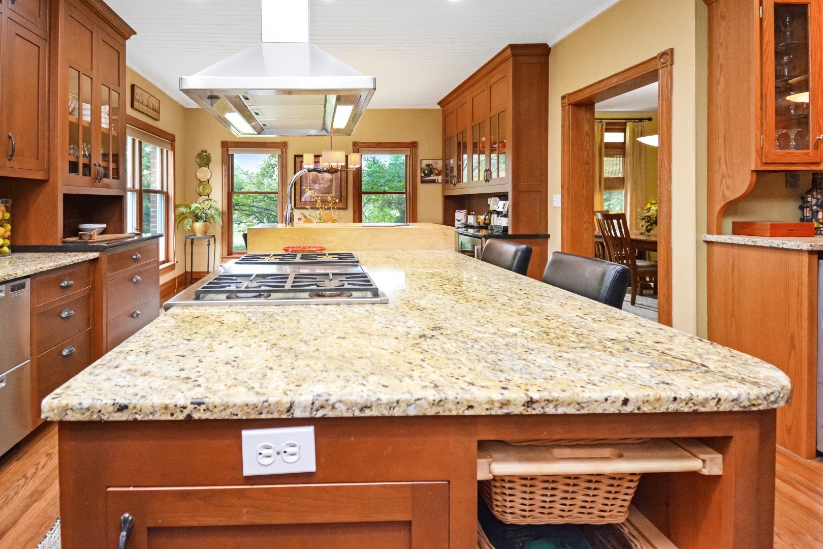 9030 Hardesty Run, Bloomington, IL 61705