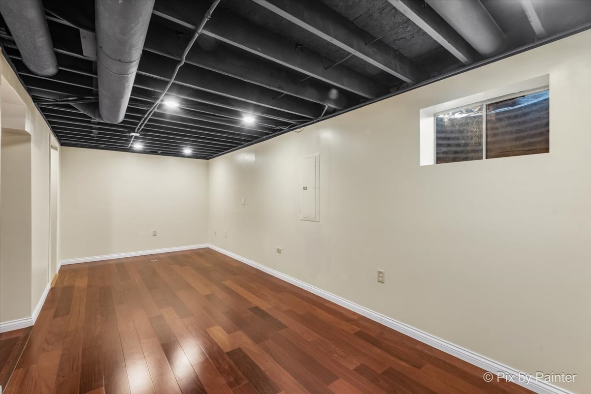 1120 Emerald Drive, Aurora, IL 60506