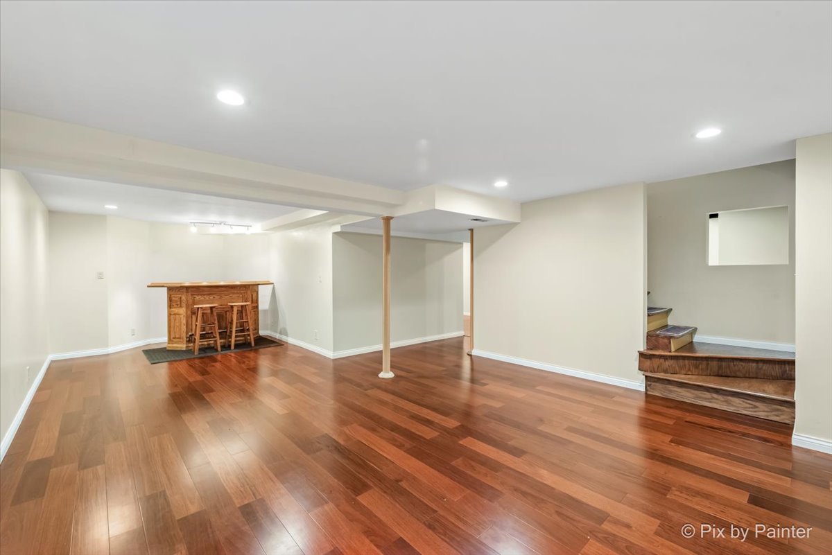 1120 Emerald Drive, Aurora, IL 60506