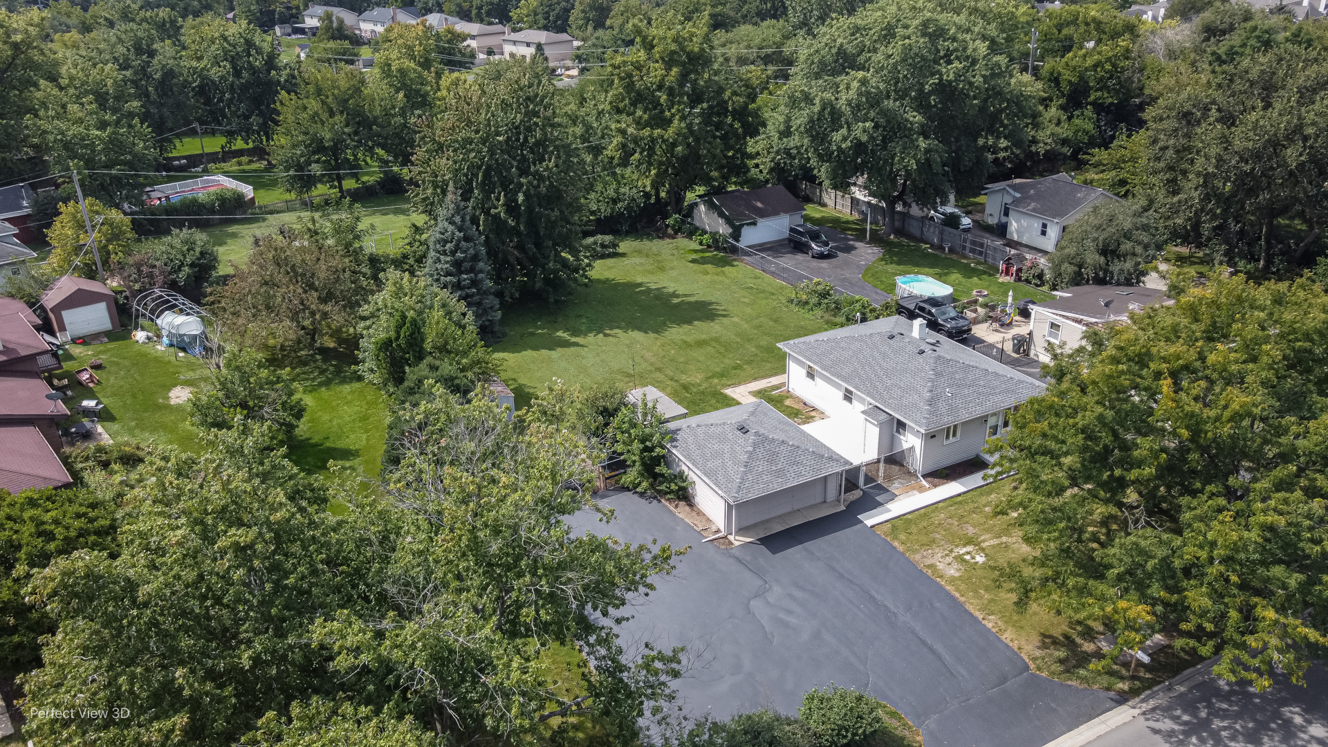 2605 Maple Avenue, Downers Grove, IL 60515