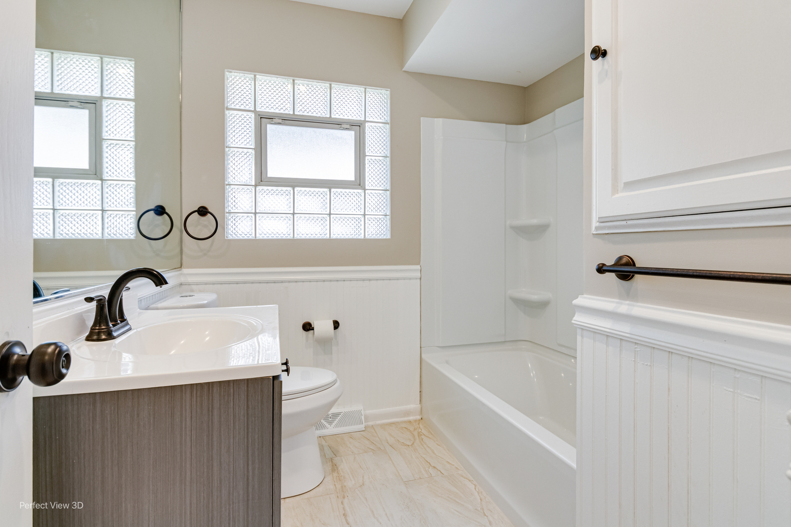 2605 Maple Avenue, Downers Grove, IL 60515