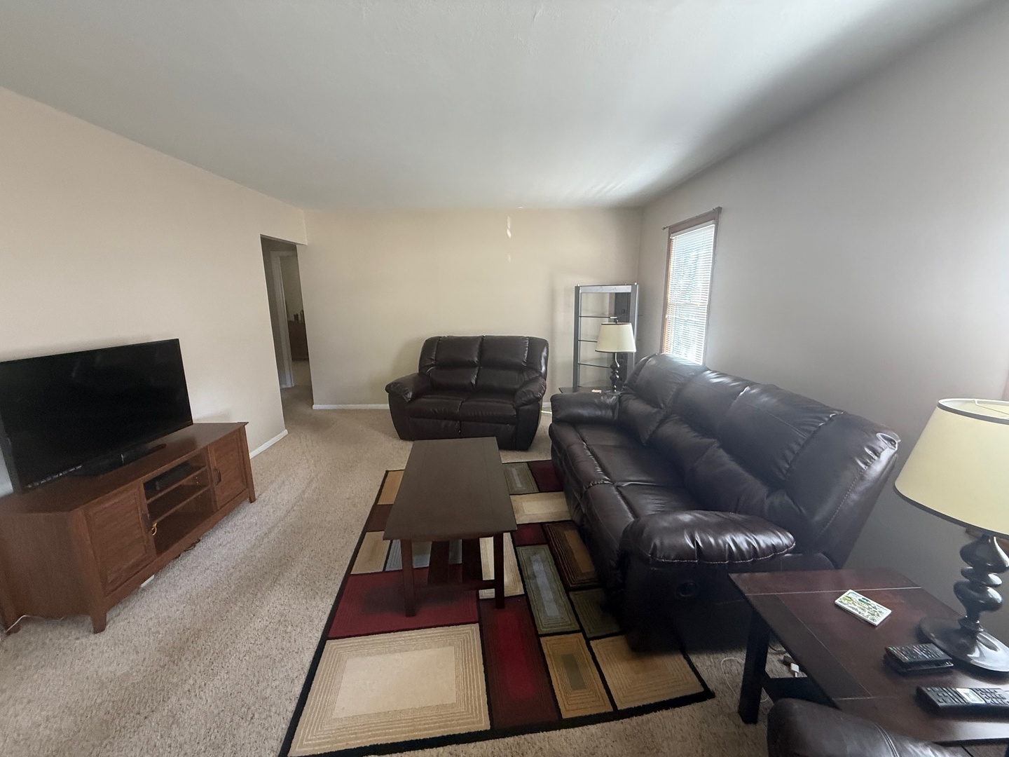 1915 Chestnut Street, Waukegan, IL 60087