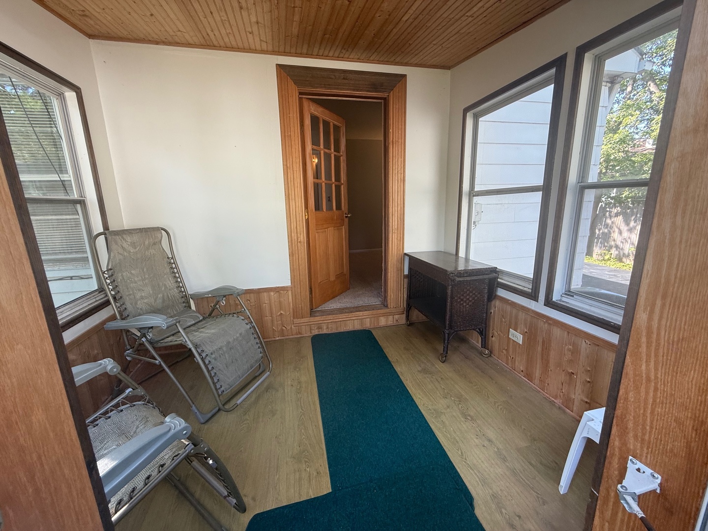 1915 Chestnut Street, Waukegan, IL 60087