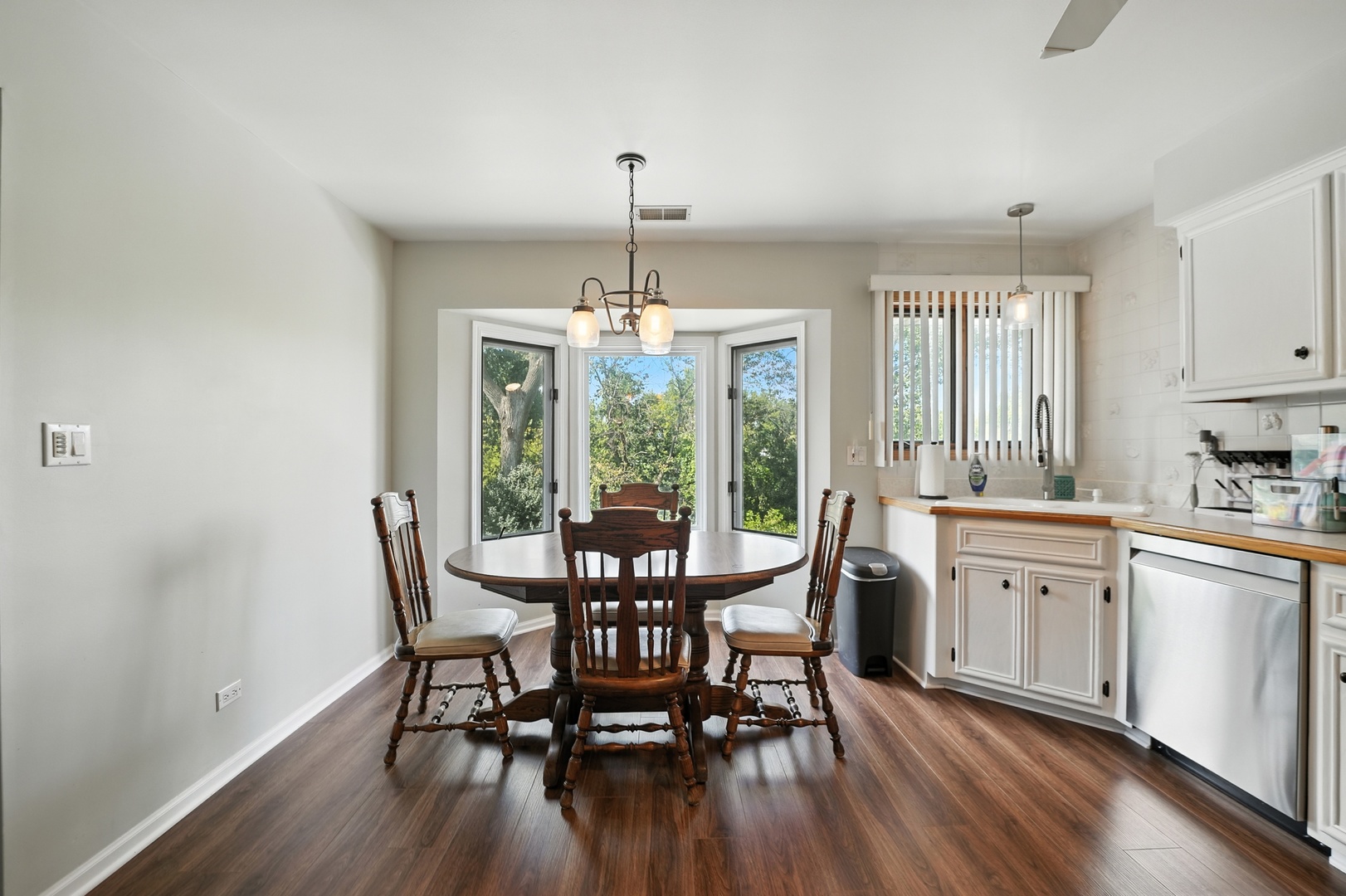 10228 Southwest Highway #3C, Chicago Ridge, IL 60415