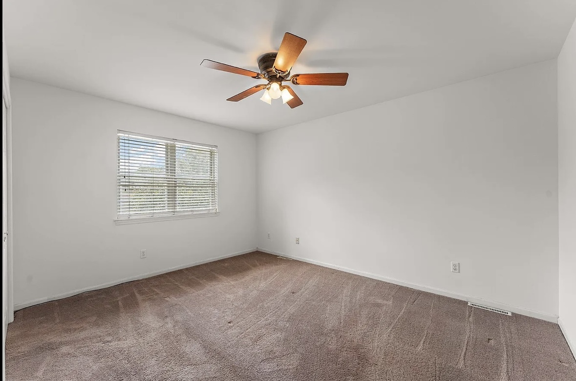 263 Hillcrest Avenue, Hobart, IN 46342