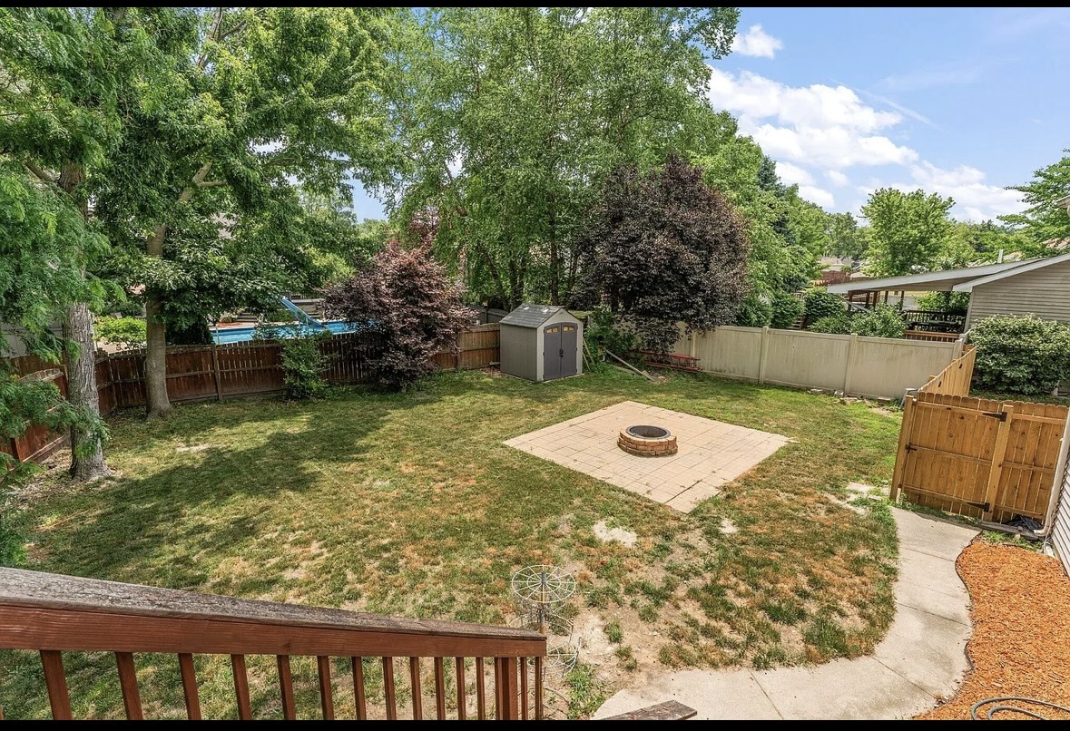 263 Hillcrest Avenue, Hobart, IN 46342