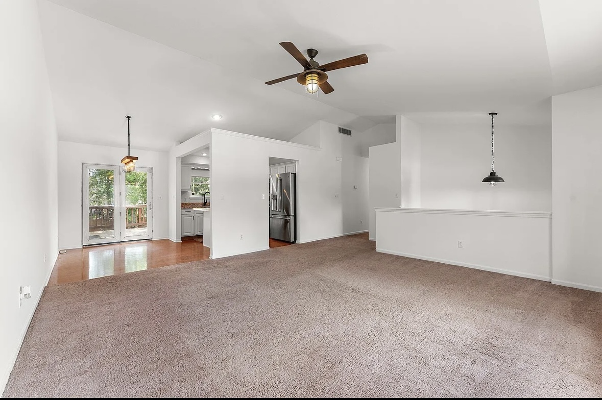 263 Hillcrest Avenue, Hobart, IN 46342