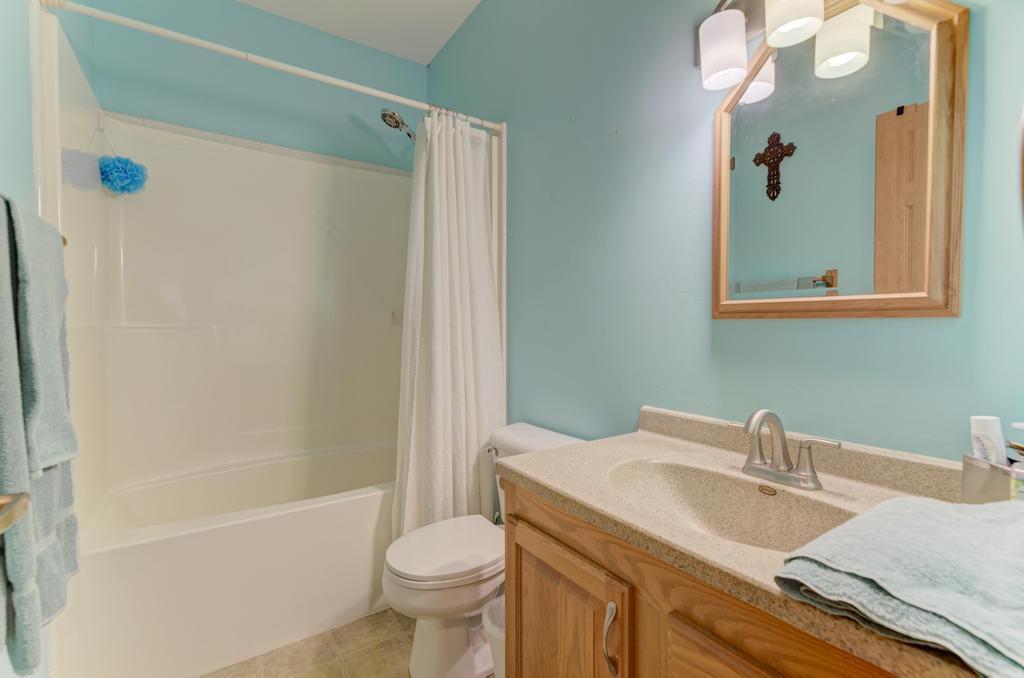 1021 W Cermak Road, Braidwood, IL 60408