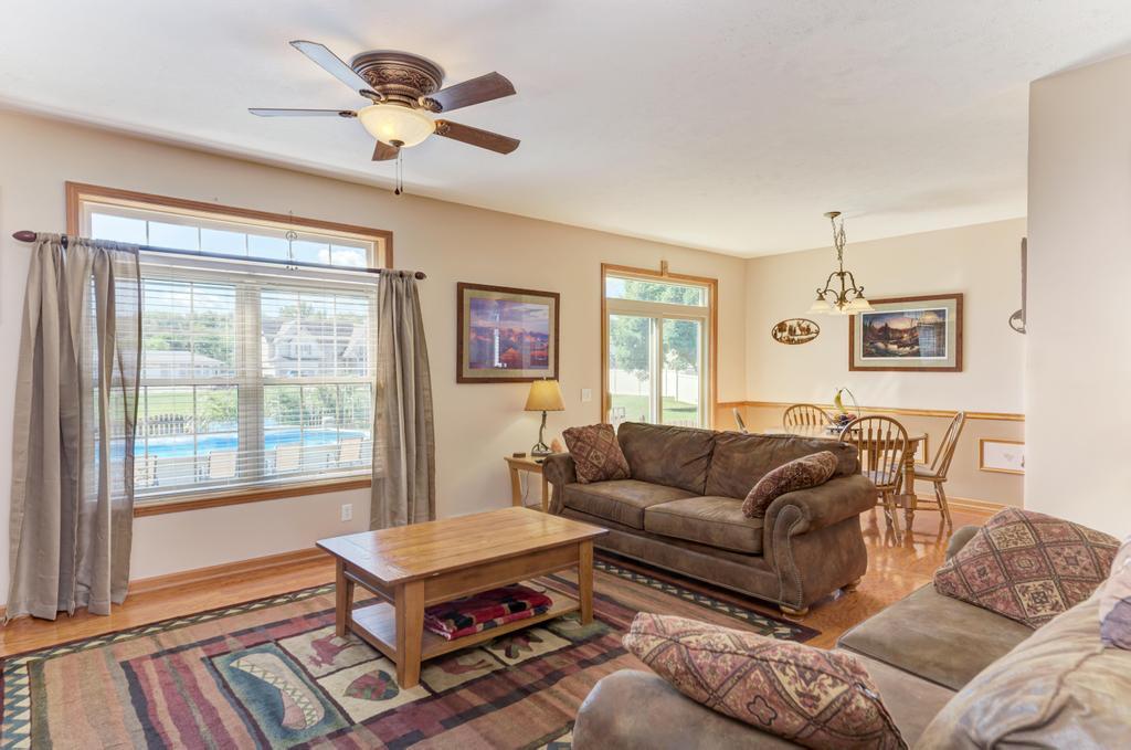 1021 W Cermak Road, Braidwood, IL 60408