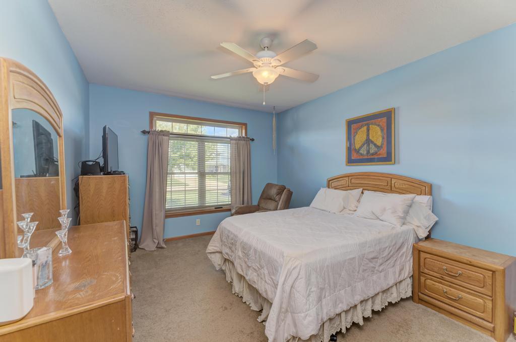 1021 W Cermak Road, Braidwood, IL 60408