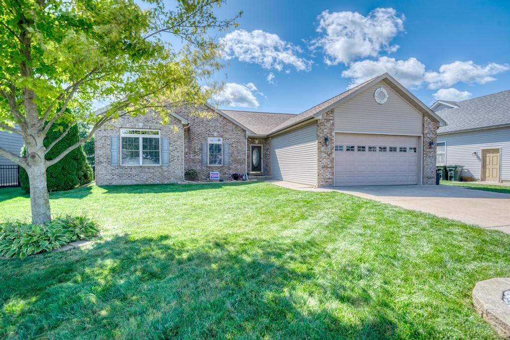 1021 W Cermak Road, Braidwood, IL 60408