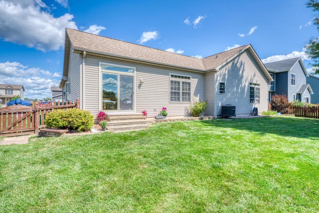 1021 W Cermak Road, Braidwood, IL 60408