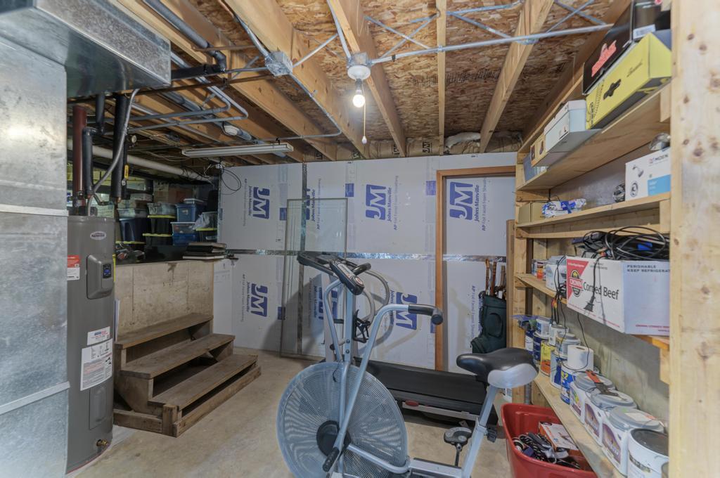 1021 W Cermak Road, Braidwood, IL 60408