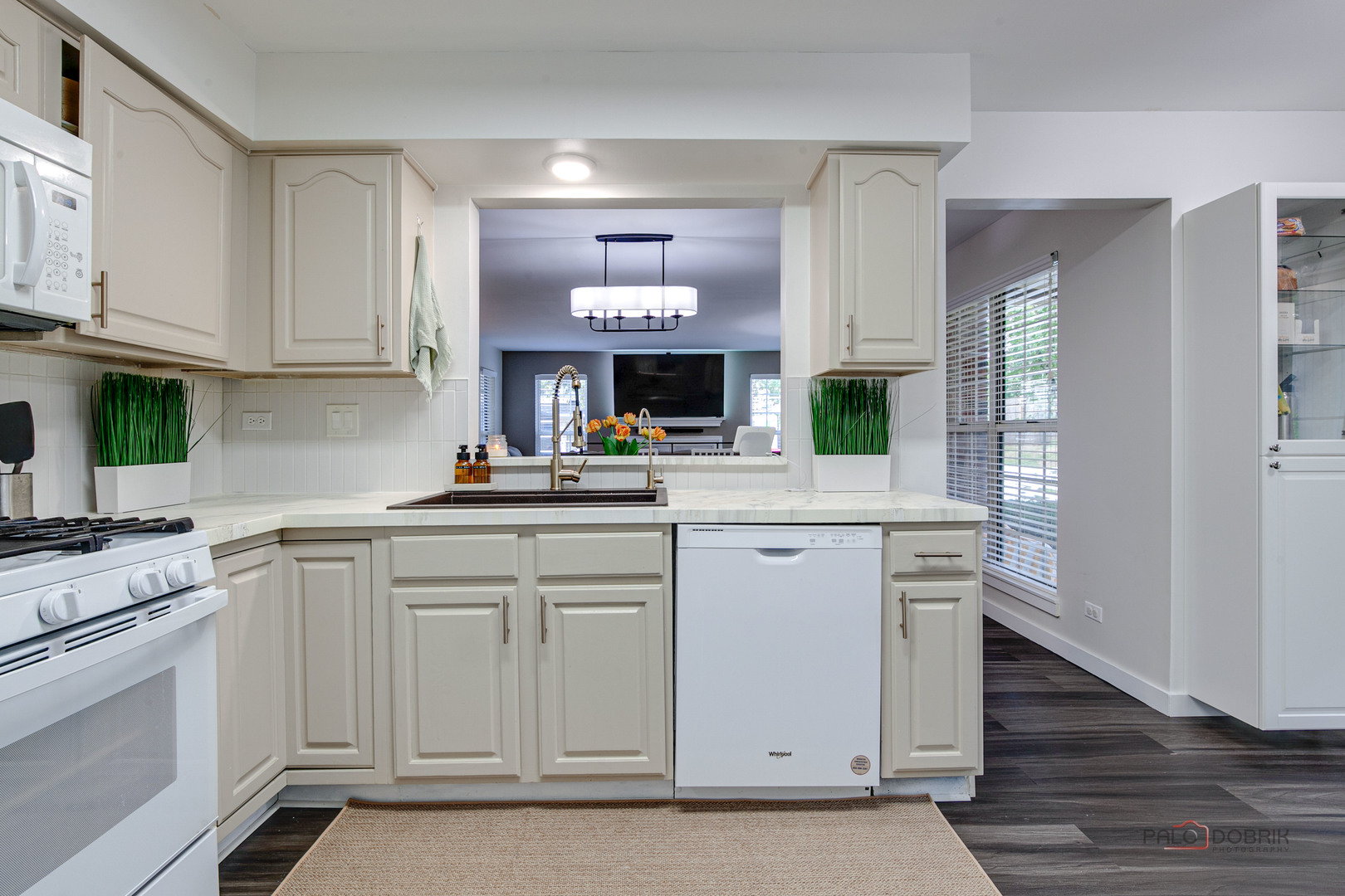 668 Portage Court, Vernon Hills, IL 60061