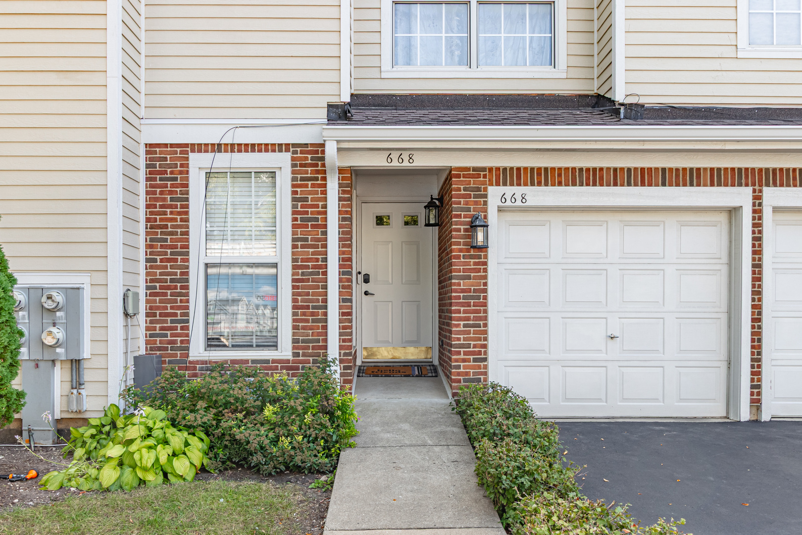 668 Portage Court, Vernon Hills, IL 60061