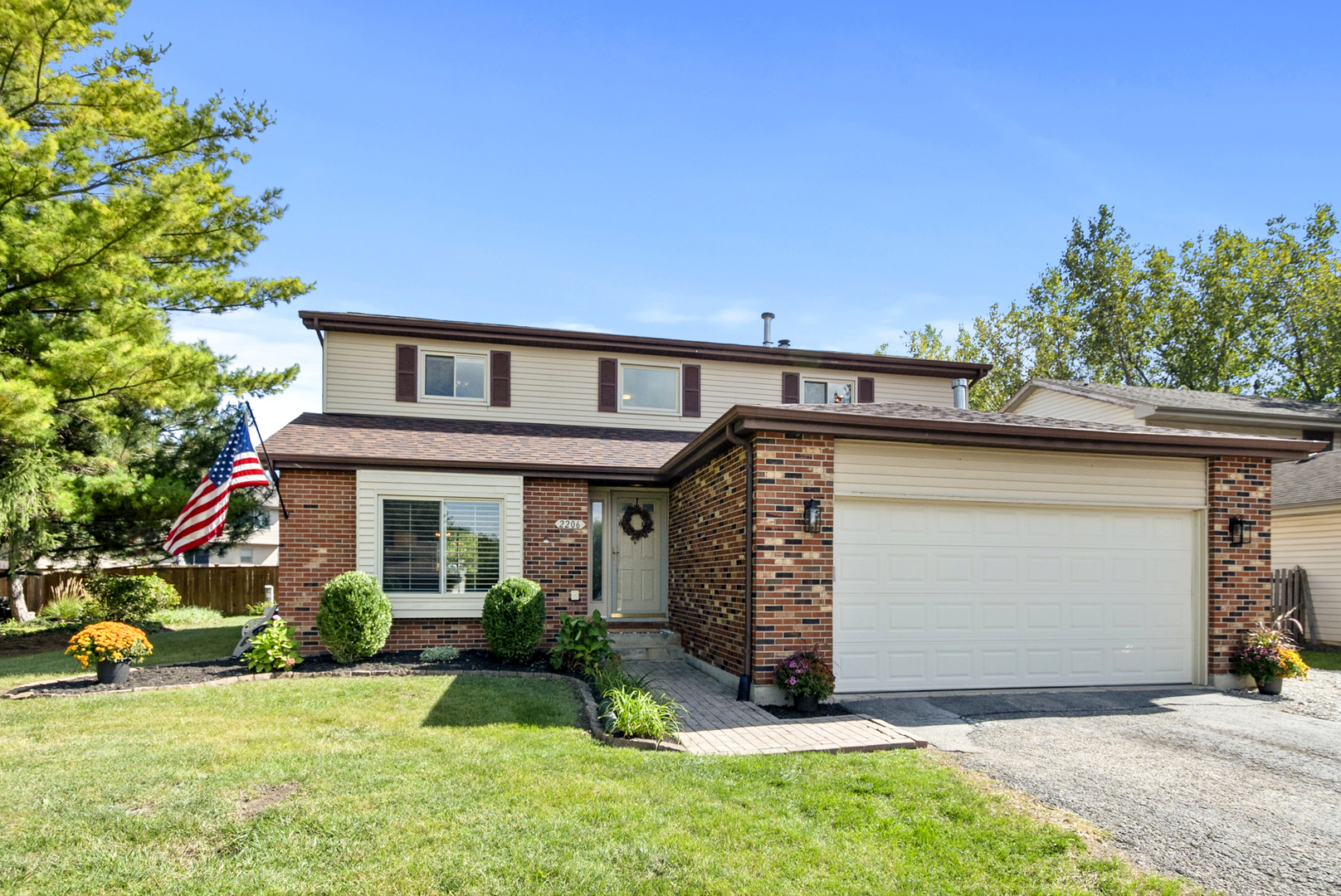 2206 DANIEL LEWIS Drive, New Lenox, IL 60451