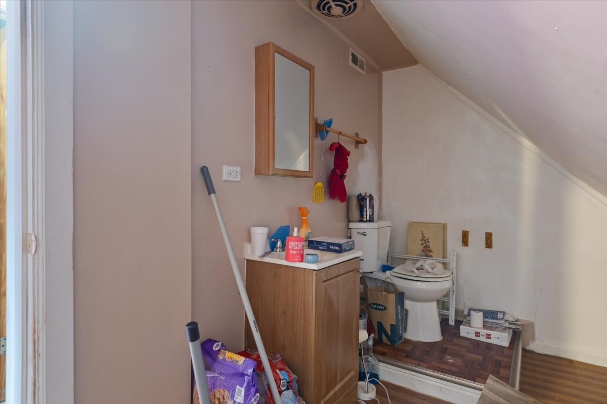 5327 S ABERDEEN Avenue, Chicago, IL 60609