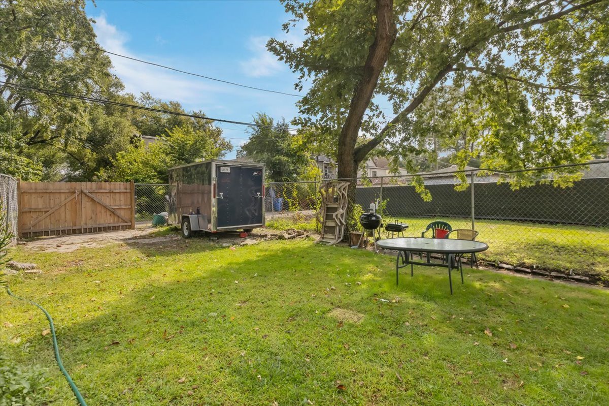 5327 S ABERDEEN Avenue, Chicago, IL 60609