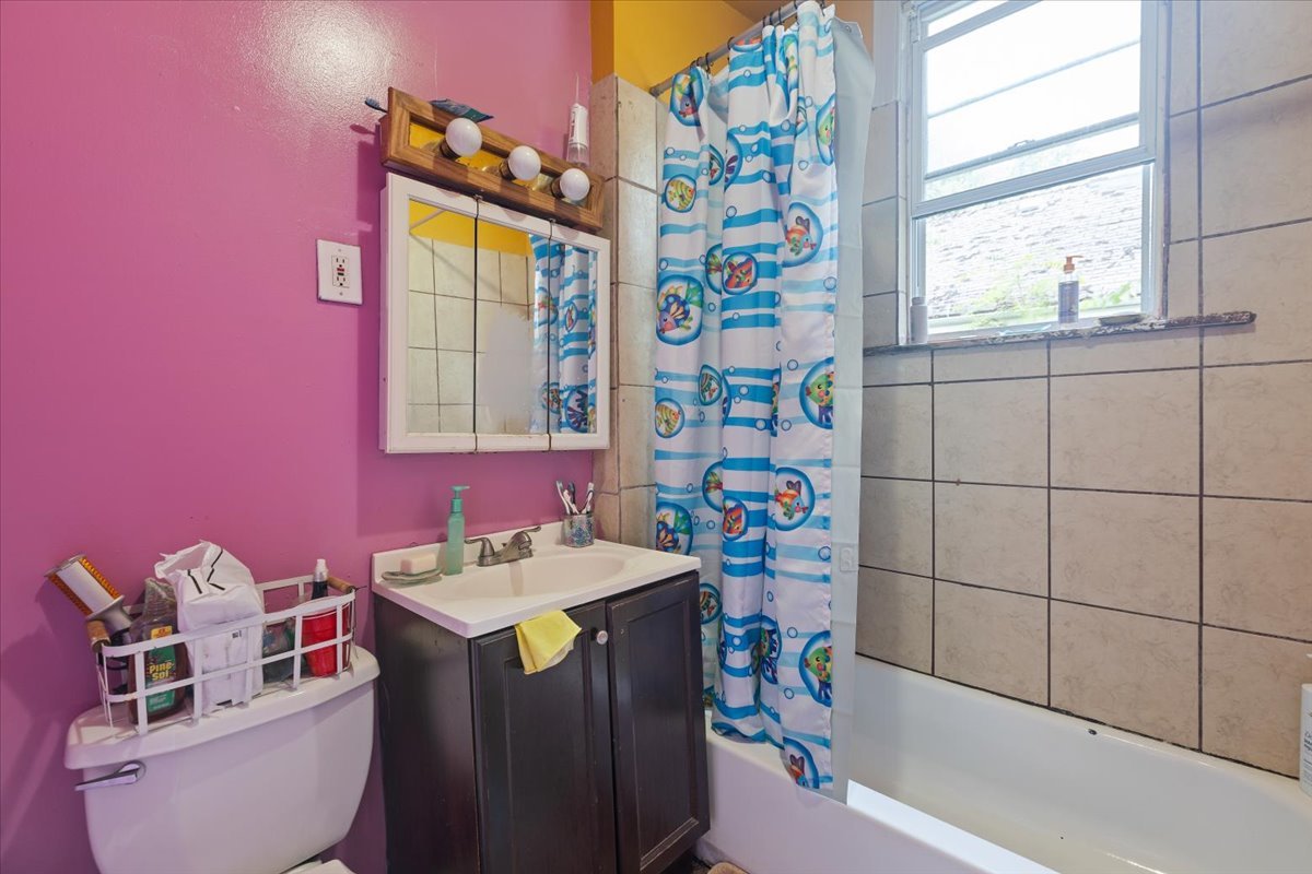 5327 S ABERDEEN Avenue, Chicago, IL 60609