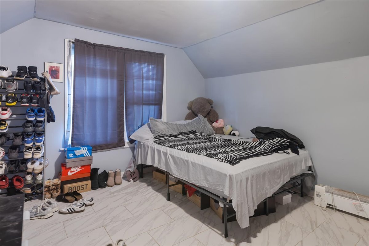 5327 S ABERDEEN Avenue, Chicago, IL 60609