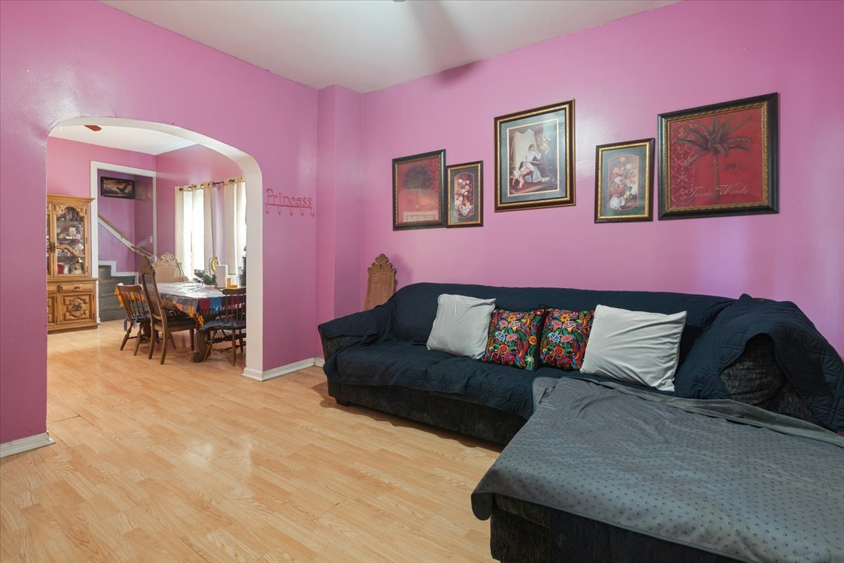 5327 S ABERDEEN Avenue, Chicago, IL 60609