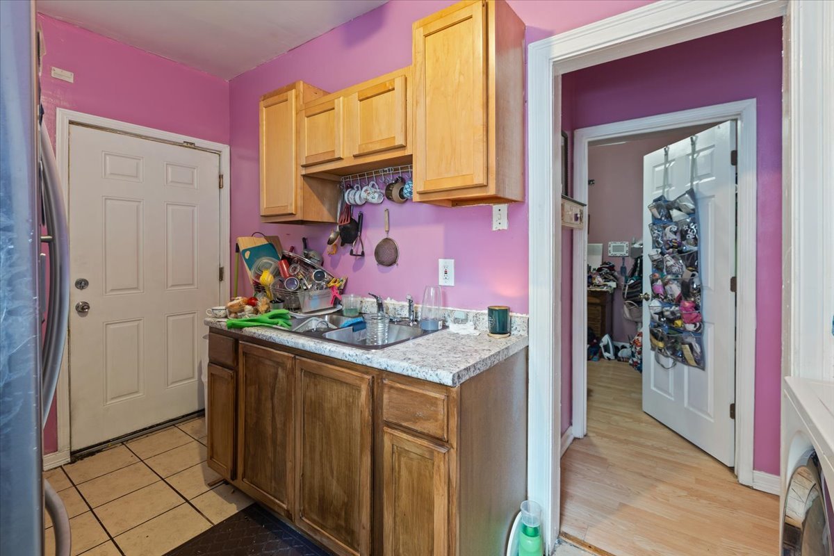 5327 S ABERDEEN Avenue, Chicago, IL 60609