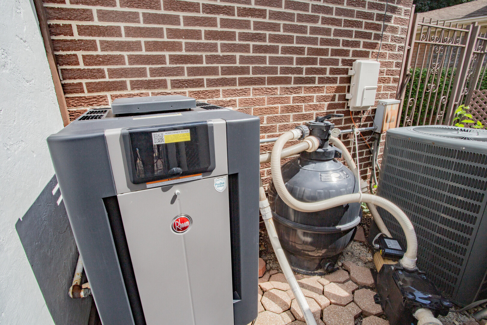 818 Brentwood Drive, Bensenville, IL 60106