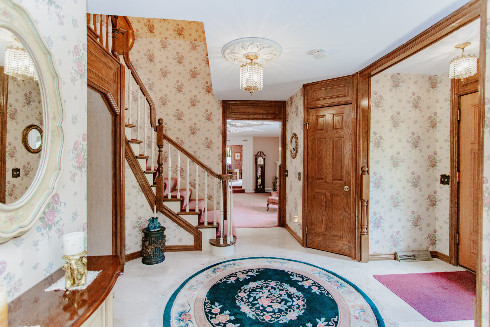 818 Brentwood Drive, Bensenville, IL 60106