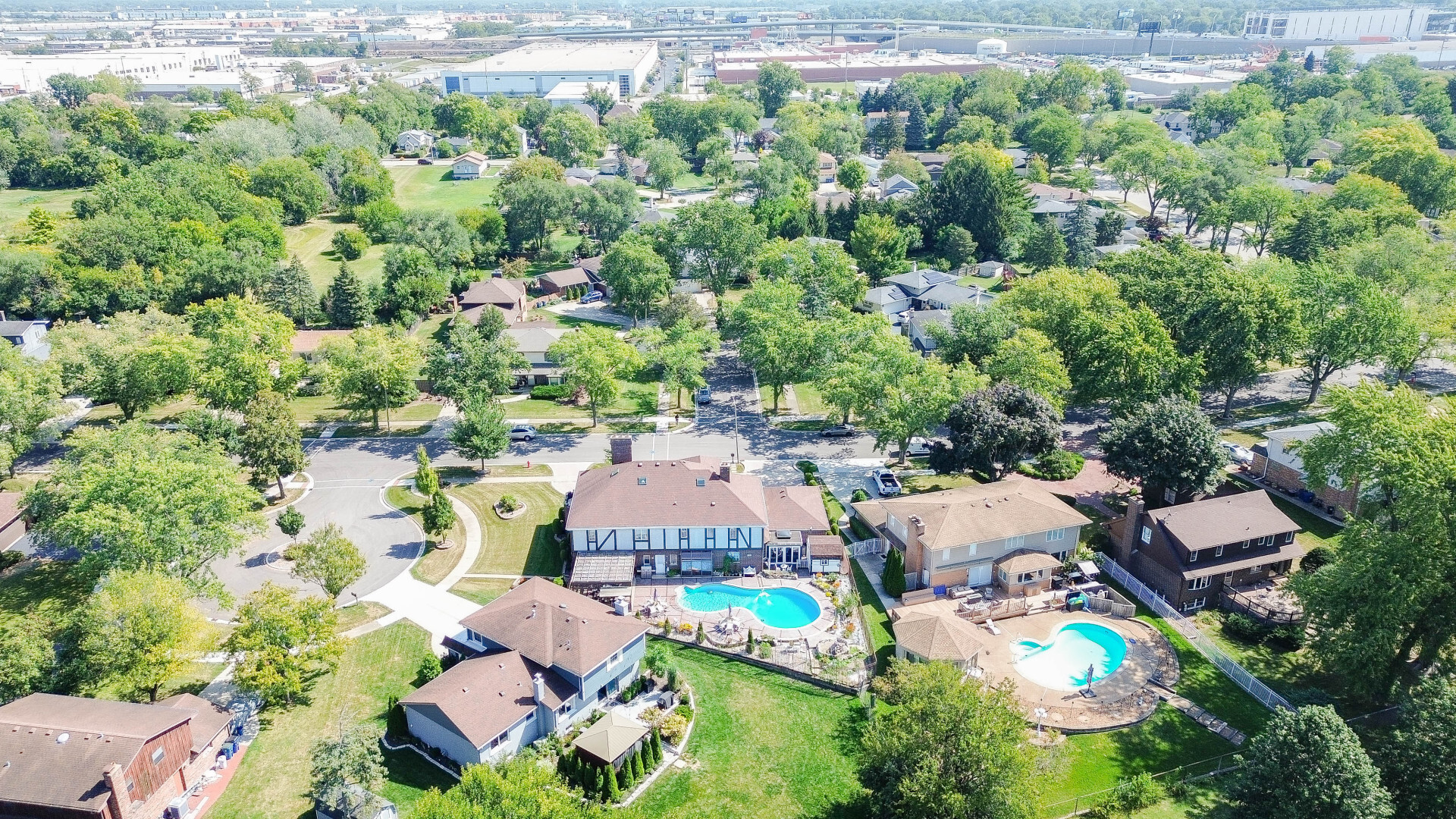 818 Brentwood Drive, Bensenville, IL 60106