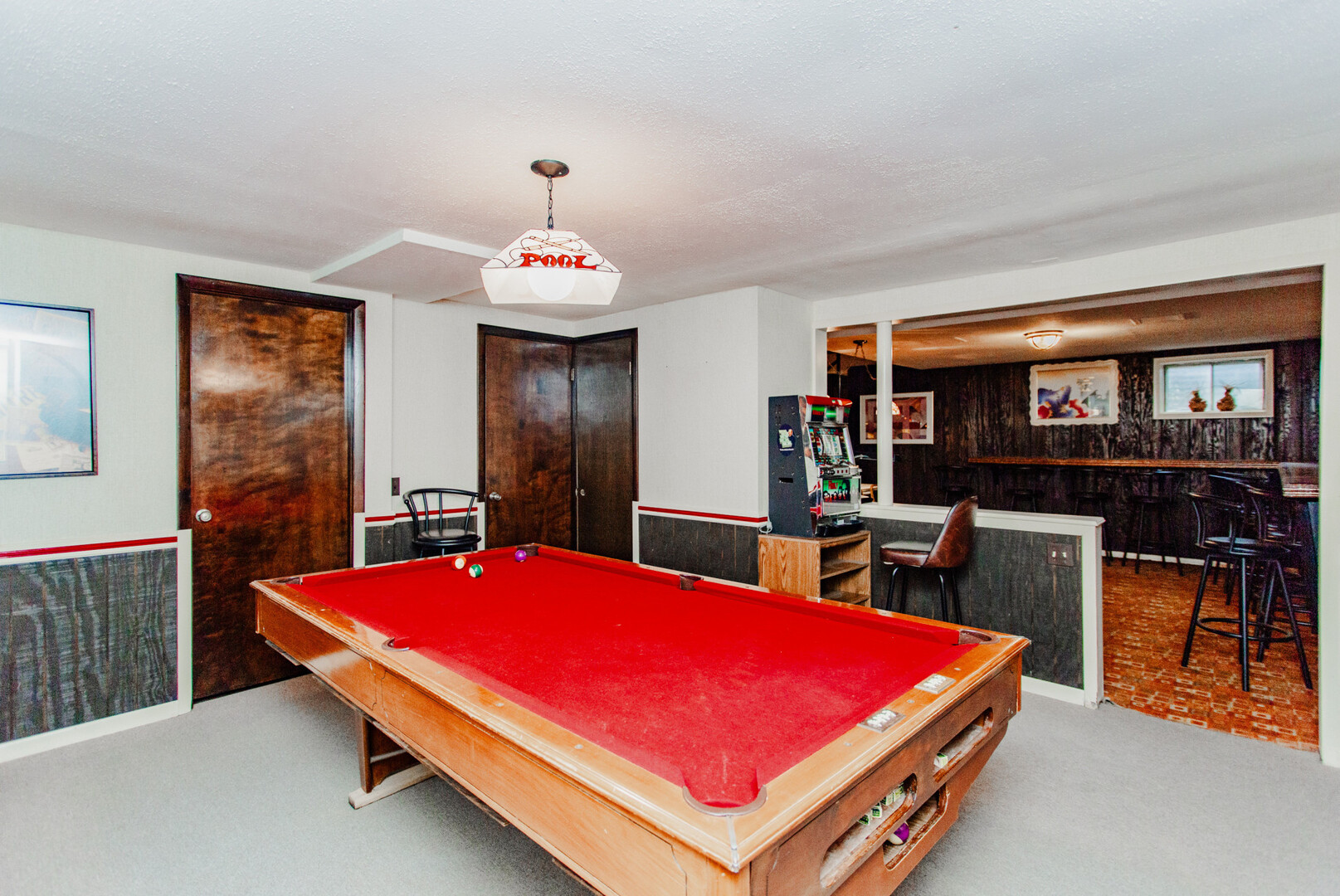 818 Brentwood Drive, Bensenville, IL 60106