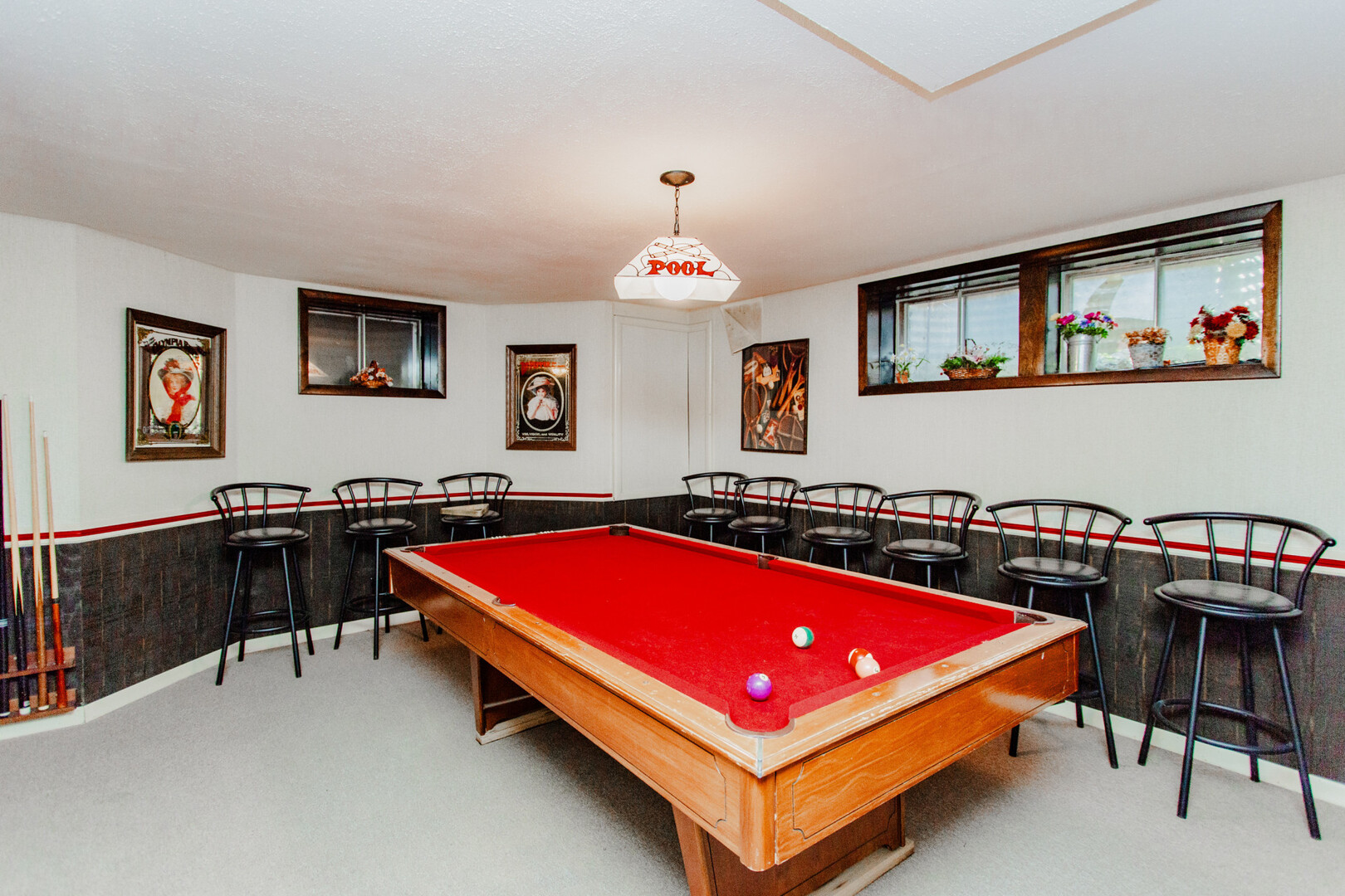 818 Brentwood Drive, Bensenville, IL 60106