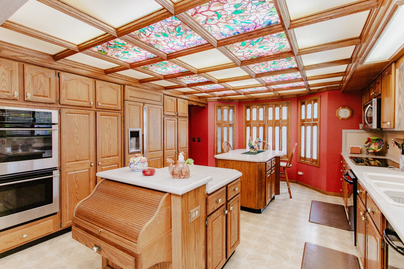 818 Brentwood Drive, Bensenville, IL 60106