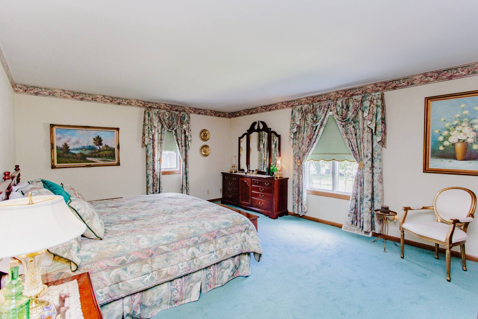 818 Brentwood Drive, Bensenville, IL 60106