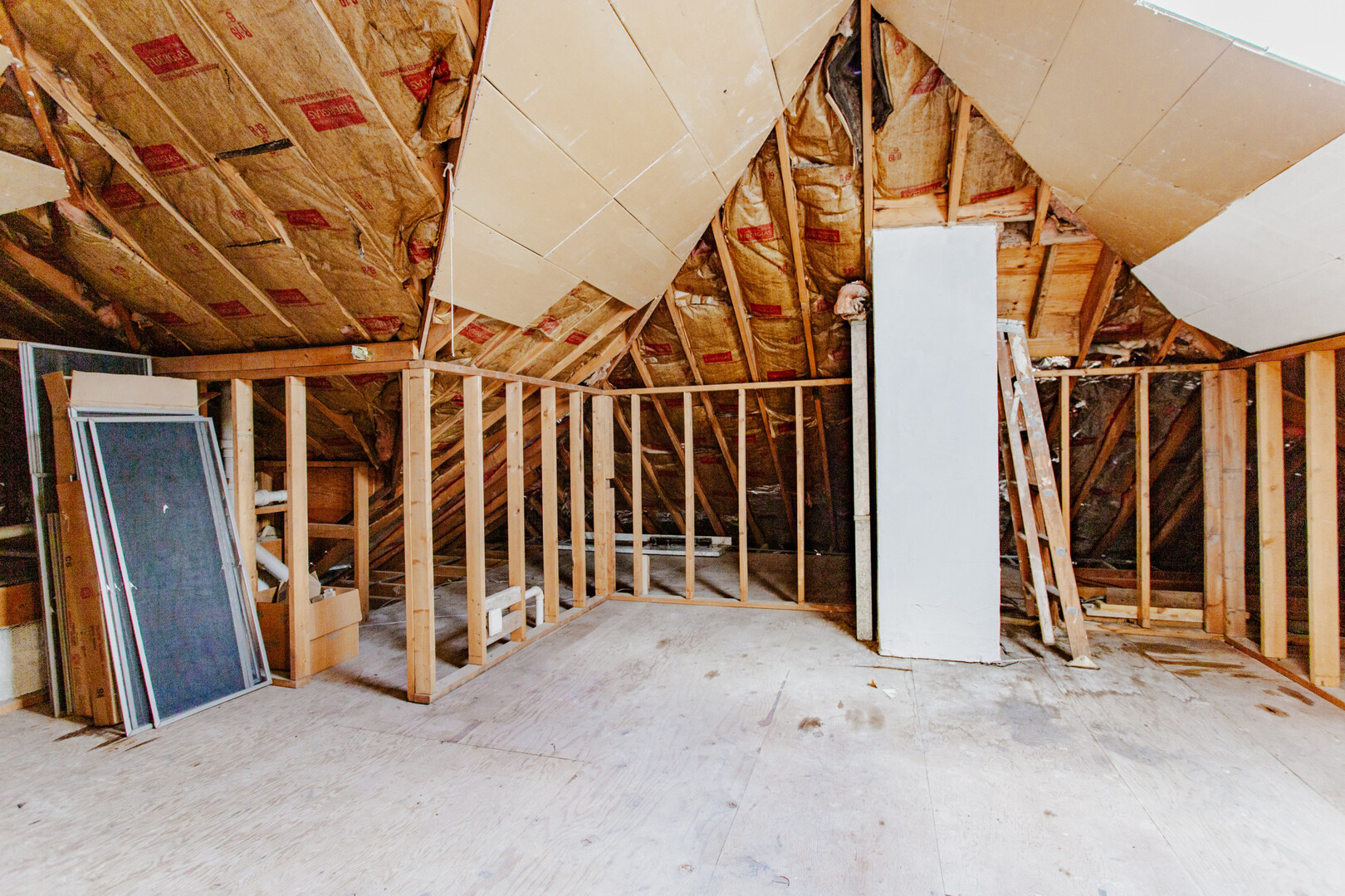 818 Brentwood Drive, Bensenville, IL 60106