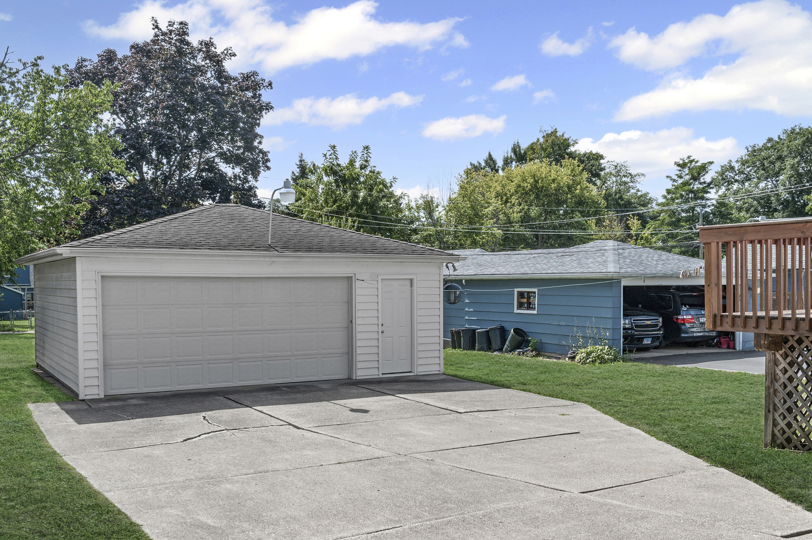 713 W Pacific Avenue, Waukegan, IL 60085