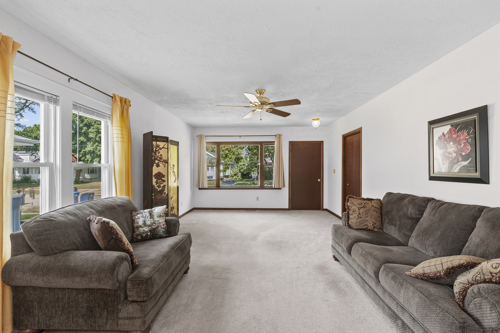 713 W Pacific Avenue, Waukegan, IL 60085