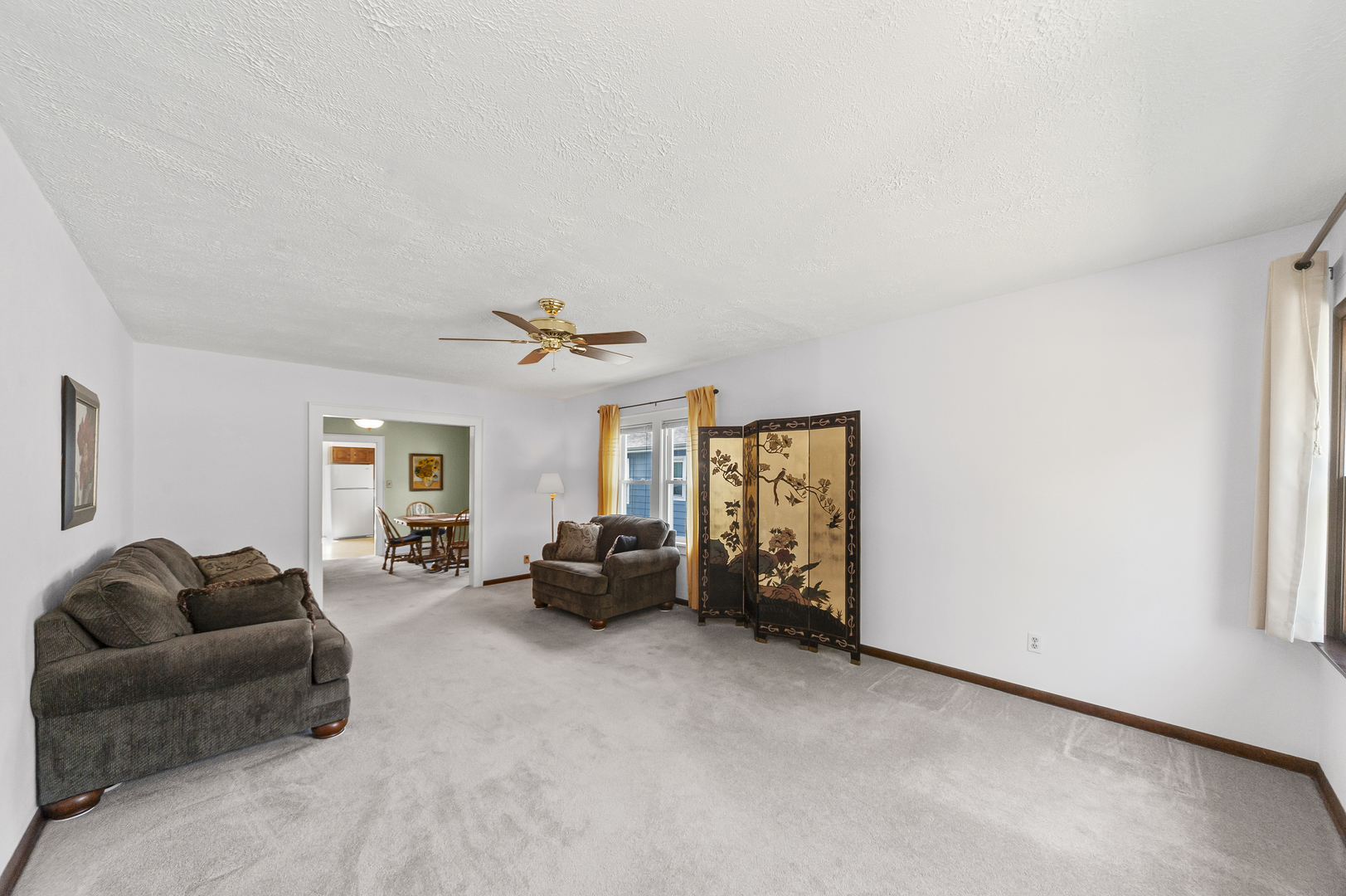 713 W Pacific Avenue, Waukegan, IL 60085