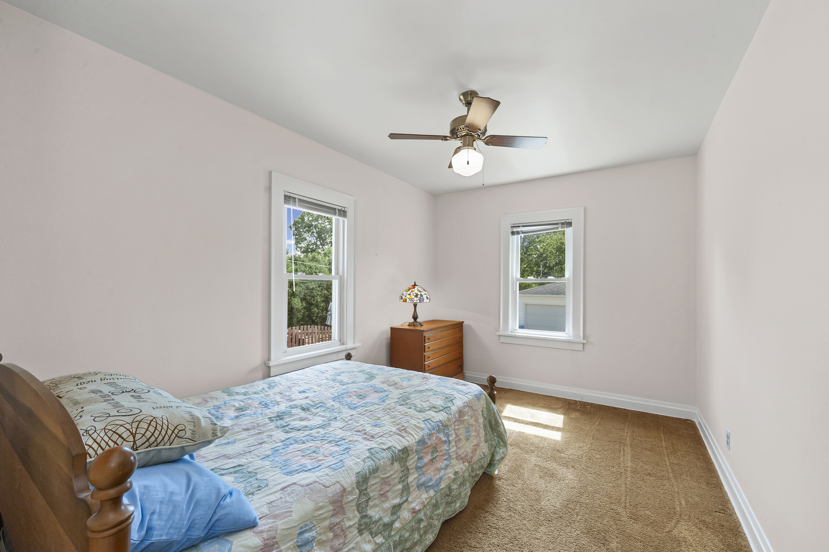 713 W Pacific Avenue, Waukegan, IL 60085