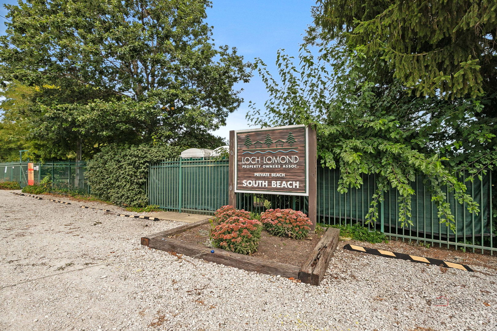 212 Londonderry Court, Mundelein, IL 60060
