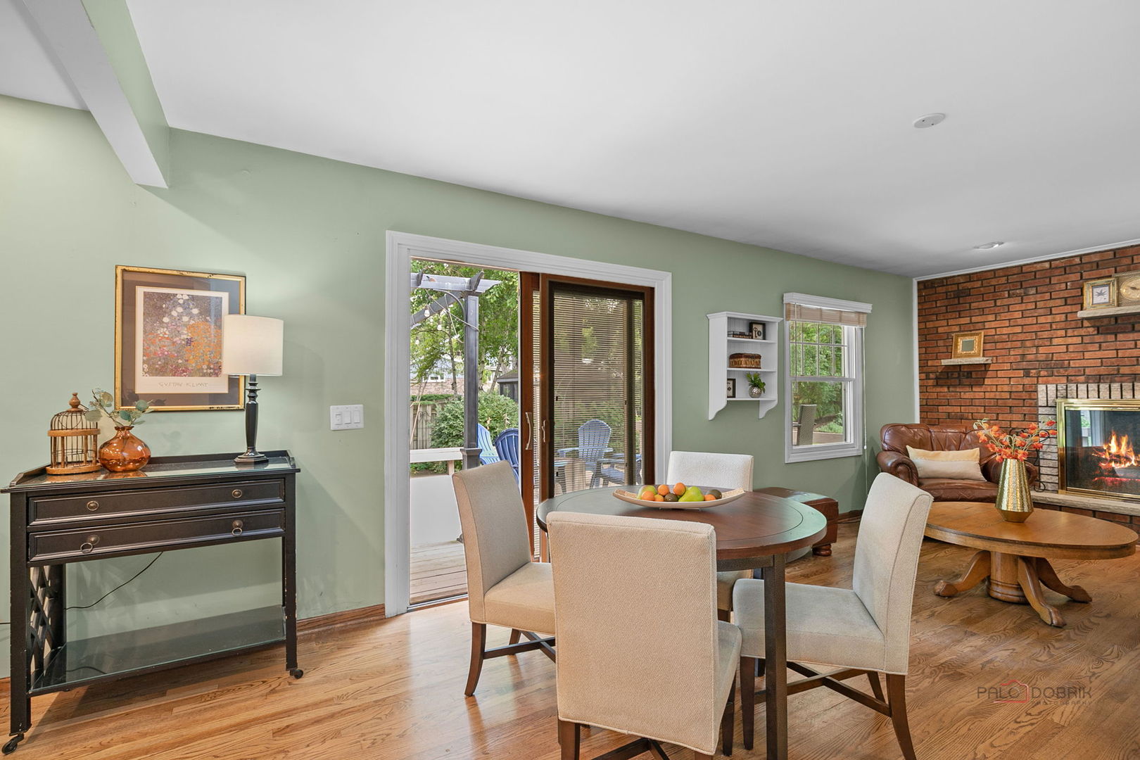 212 Londonderry Court, Mundelein, IL 60060