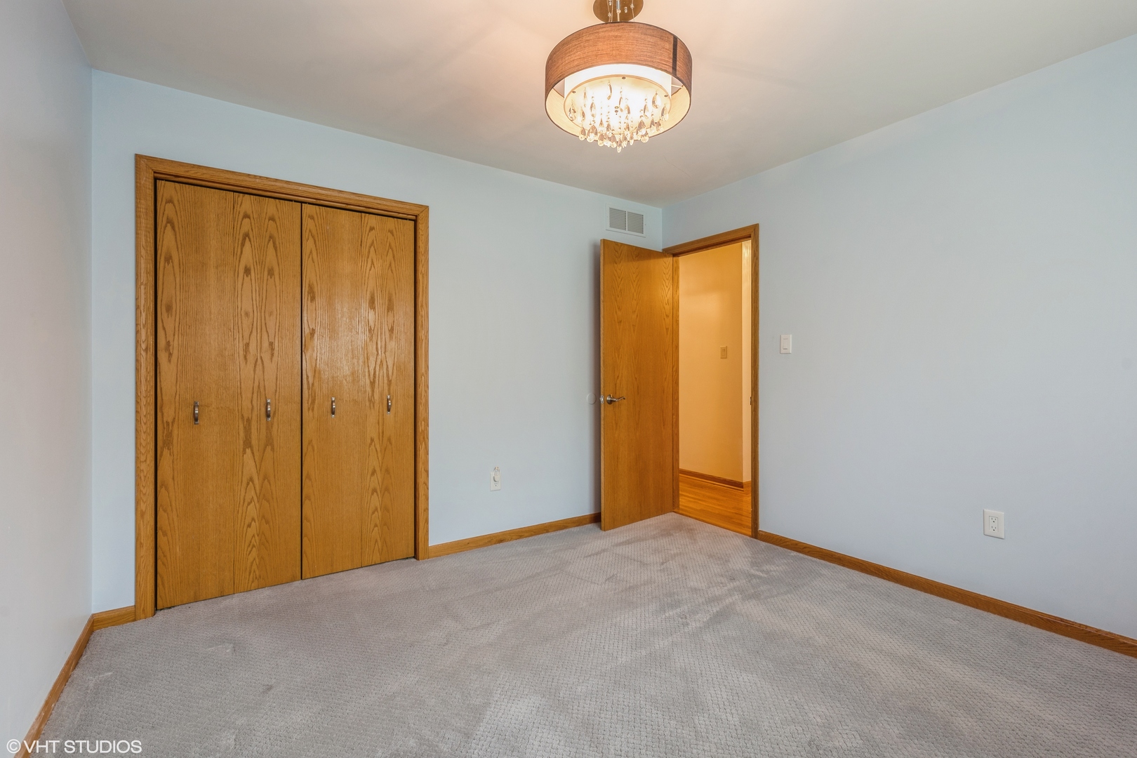 1440 Brandywine Drive, Munster, IN 46321